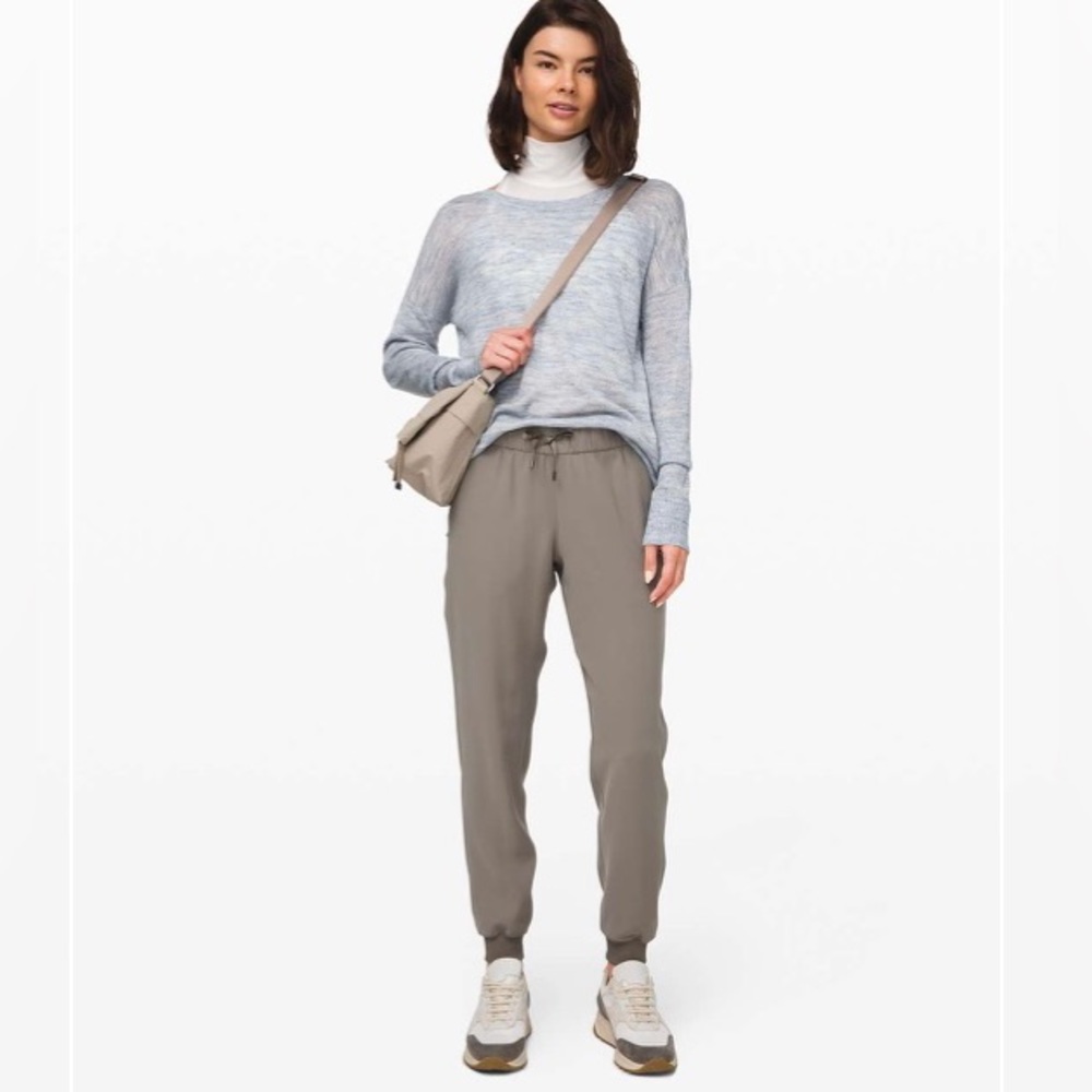 Lululemon sweater - Picture 3 of 10